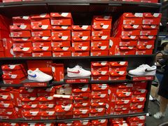 -NIKE上海青浦优选体验店