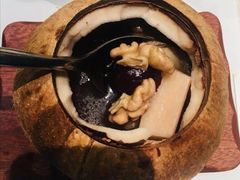 八宝炖椰皇-江南厨子·品苏杭(华润万象店)