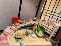 -山川小町·极番烧肉(新地假日广场店)