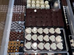 -Laderach 莱德拉(上海环贸iapm店)