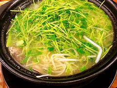 -丽虹云南过桥米线(兴工街店)