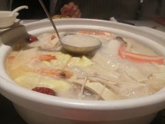 -三人行骨头王火锅(长寿店)