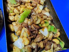 -老东镇啤酒屋海鲜加工·蒸汽海鲜·海鲜烧烤(台东店)