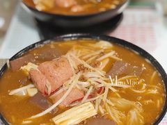 招牌炸酱小锅米线-肥汁米蘭香港米线(宁波路总店)