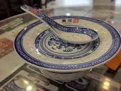 -广信牛奶甜品世家(台东店)