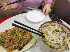 -太婆抱罗粉…海南特色小吃(一市场店)