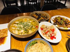 -十三式重庆江湖菜(金茂览秀城店)