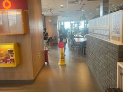 -麦当劳(三亚凤凰机场店)