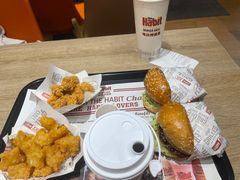 -The Habit Burger Grill 哈比特汉堡(爱琴海店)