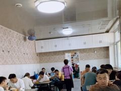 大堂-清真喜兰老丁羊汤特色小吃