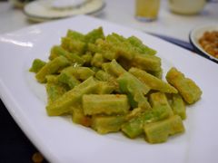 咸蛋黄炒苦瓜-鑫悦楼煎蟹·16年海鲜大排档