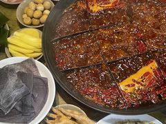 -渝嘴小老弟老火锅(华新村店)