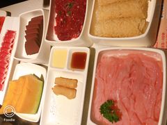 -海底捞火锅鲜切牛肉主题店(长寿路店)