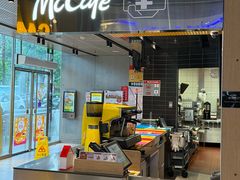 -麦当劳(中二横路店)