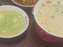 -富正毅三下锅(体育馆店)