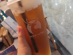 -瑞幸咖啡(外滩SOHO店)