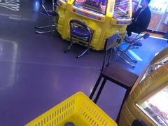 -爱玩嘉年华(江北一店)