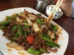-溢心园香河肉饼总店