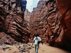 -天山神秘大峡谷