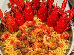 -龙巢盱眙龙虾·牛蛙·烧烤宵夜(八卦岭店)