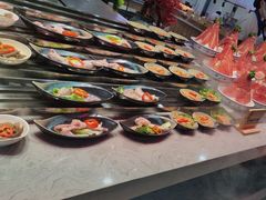 -新艺自助美食城(中山路店)