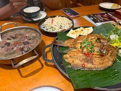 -老滇山寨•云南特色菜•地方菜•民族风情歌舞表演(金碧店)