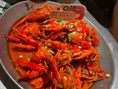 -巴厘龙虾·榜首油焖大虾(音乐学院·沿江酒馆店)