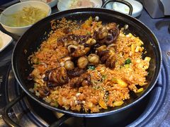 章鱼炒饭-喜儿家铁网烤章鱼(弘大店)