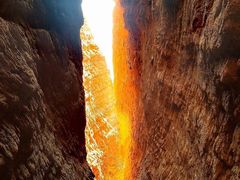 -天山神秘大峡谷