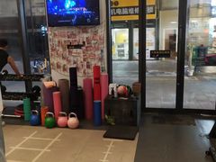 -思迈威健身(积玉桥万达店)