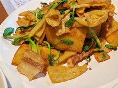 -黄泥岗·地道湖北菜(奥特莱斯店)