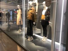 -ZARA(熙地港店)