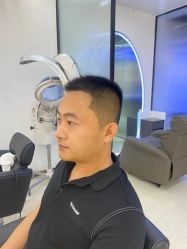 -海文先生国潮烫染男士理发馆