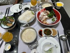 -红鼎豆捞·非遗鲍皇汤火锅(宝丰路店)