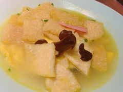 -松沪名灶·豆浆鱼头·新上海菜(飞航吾悦广场店)