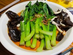 白灼菌菇菜心-新白鹿餐厅(银泰西湖文化广场店)