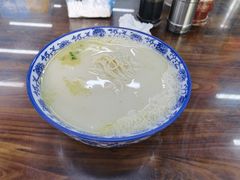-雪琴面馆富安特色鱼汤面(城中花园店)