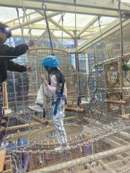 -PIPIKINGDOM皮皮王国欢乐号(欢乐海岸购物中心店)