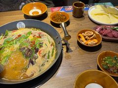 -贵厨酸汤牛肉(小十字店)