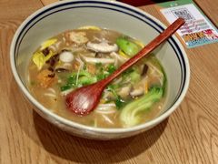 -刀小蛮半只鸡过桥米线(家乐福四元桥店)