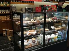 面包甜点陈列柜-星巴克(哈尔滨松雷店)