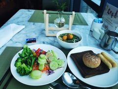 -上海龙之梦万丽酒店