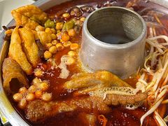 -顶上头•螺蛳粉火锅(德思勤复地星光店)