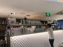 -新大咀港式茶餐厅(宝山万达店)