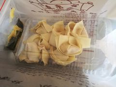 -笑来喜馄饨小笼工坊店(湖滨街店)