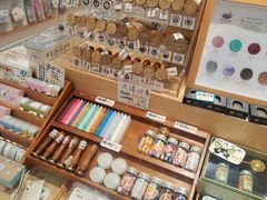 -猫的天空之城概念书店(束河店)