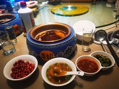 -享月汤皇·海鲜小火锅·聚会(曲江创意谷店)