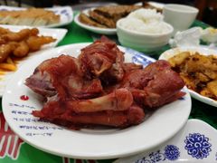 卤猪蹄-令氏家外家周秦食府(高新店)