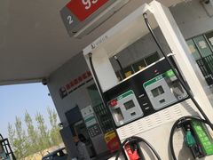 -中国石化滦州服务区（北京方向）加油站