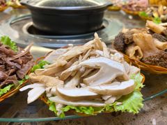 -菌海森林·非遗野生菌火锅(西山区滇池路摩根道店)